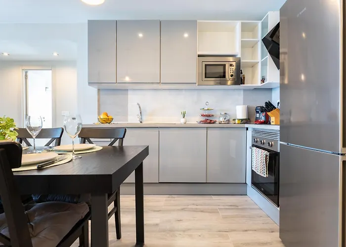 Malagasuite Golden Views *