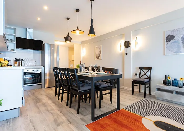 アパート Malagasuite Golden Views